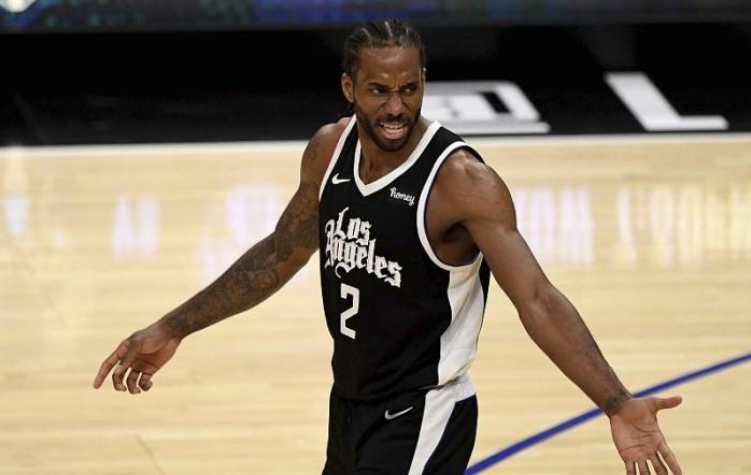  埃弗顿主场不敌阿斯顿维拉排名持续下滑