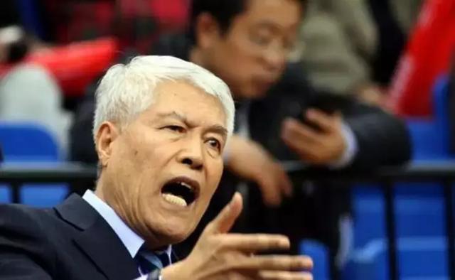  波尔多老帅运筹帷幄，临场指挥彰显名帅风范