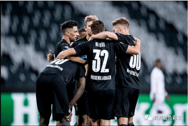  比勒菲尔德防守反击犀利，德甲保级大战暗藏玄机